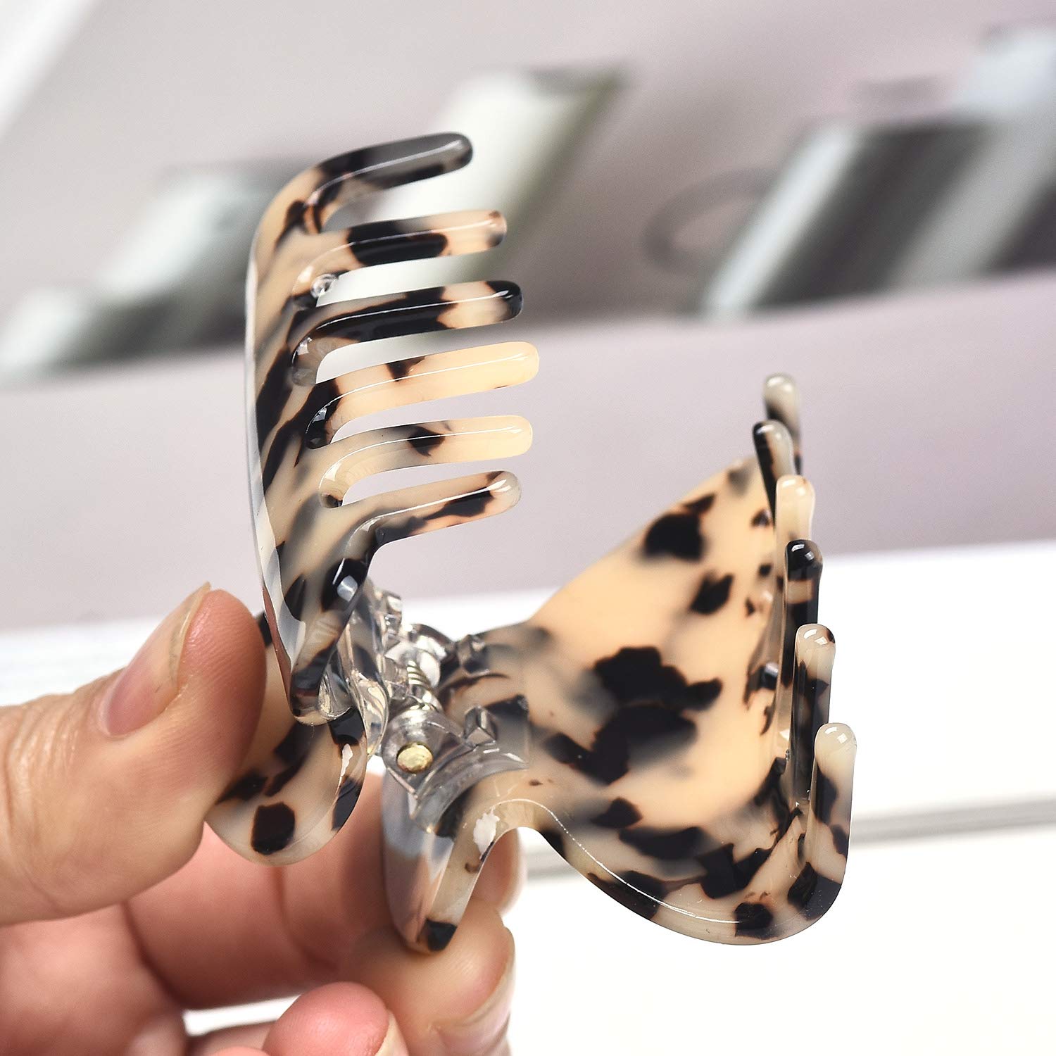 Medium Claw Hair Clips for Women & Girls – 9 Pack Tortoise Shell & Leopard Print Hair Claw Clips | Strong Hold Celluloid Jaw Clips | Stylish Hair Accessories for Thick & Thin Hair