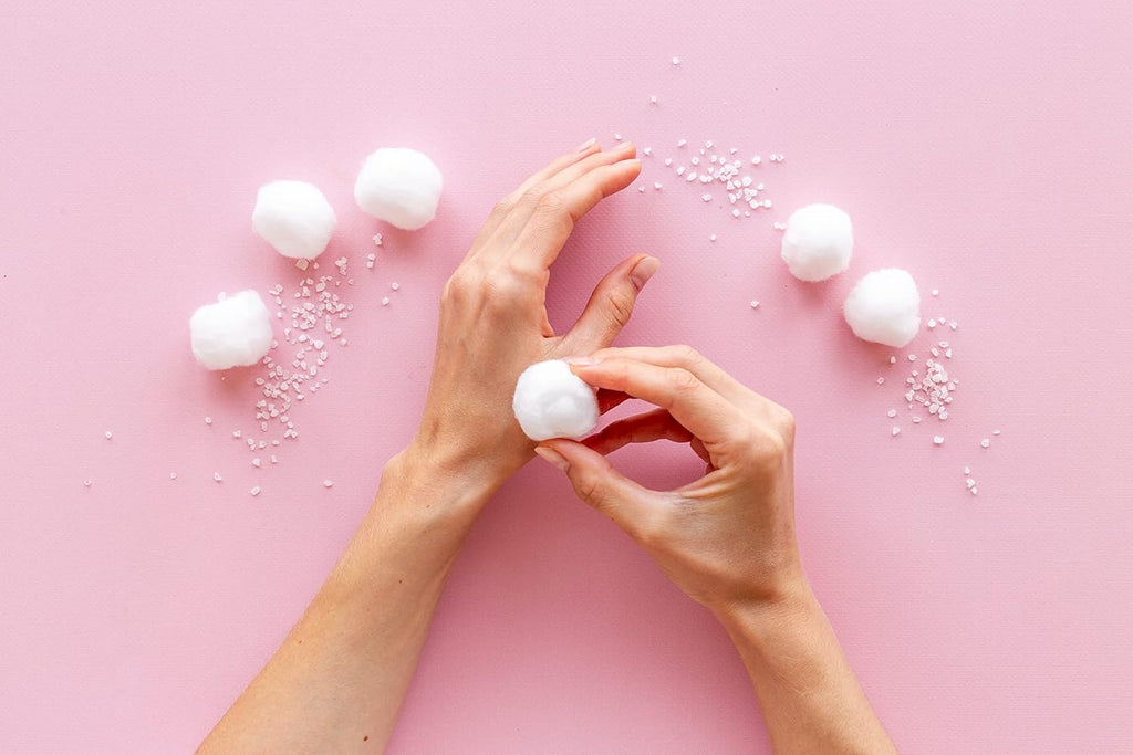 Premium Organic Cotton Balls for Makeup & Skincare | Soft, Gentle, Unscented | Nail Polish Remover, Face toner Applicator, First Aid