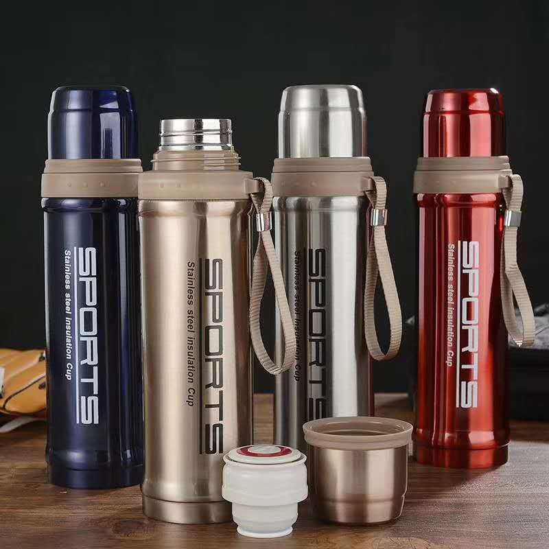 New Arrival 750ML Stainless Steel Bullet Shaped Thermos Cup Vacuum Flask Sustainable Insulated Water Bottle