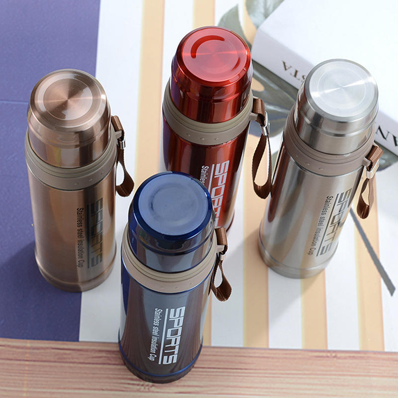 New Arrival 750ML Stainless Steel Bullet Shaped Thermos Cup Vacuum Flask Sustainable Insulated Water Bottle